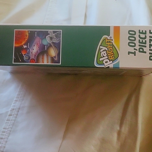 1,000 piece solar planetary puzzle new inbox - Picture 2 of 6